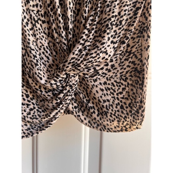 Jasmine and Juliana long sleeved Shirt/top/blouse with knot at the hip - Picture 4 of 7